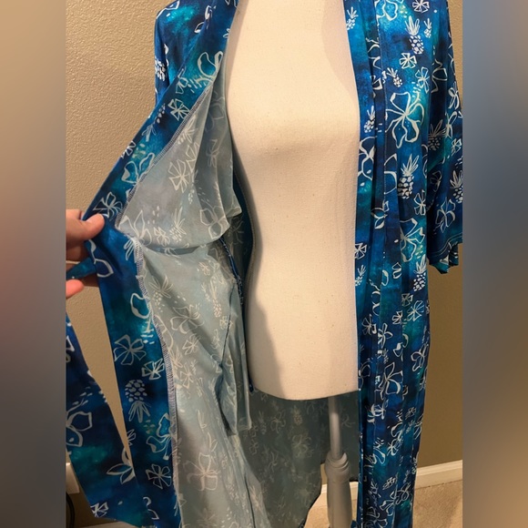 CocoMoon robe - Picture 2 of 3